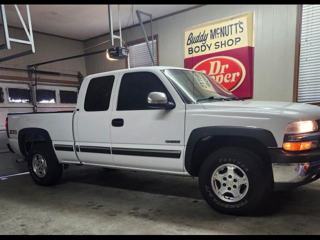 BUY CHEVROLET SILVERADO 1500 2002 EXT CAB 143.5 WB 4WD, E-AUCTION AUTOS