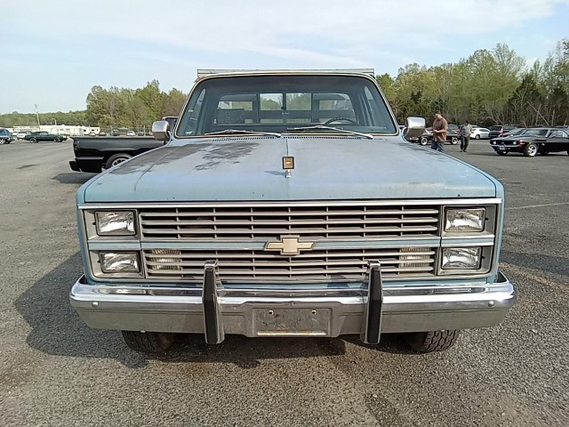 BUY CHEVROLET PICKUP 1983 C20 FLEETSIDE, E-AUCTION AUTOS