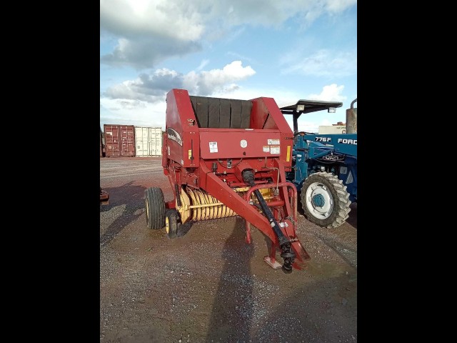 BUY NEW HOLLAND BR730A 2001 HAY ROLLER, E-AUCTION AUTOS