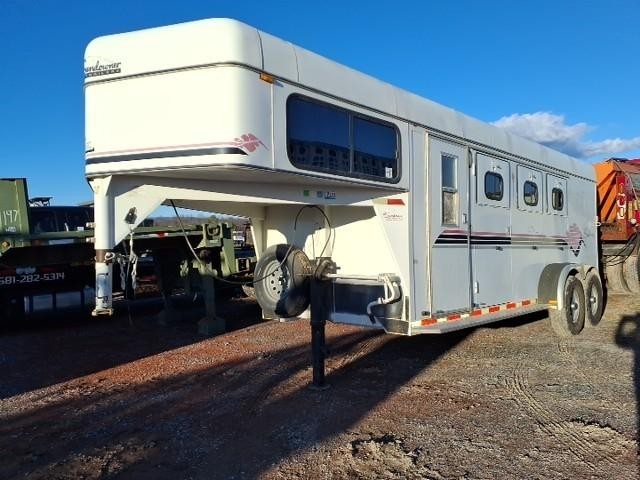 BUY SUNDOWNER HORSE TRAILER 1998 EXECUTIVE, E-AUCTION AUTOS