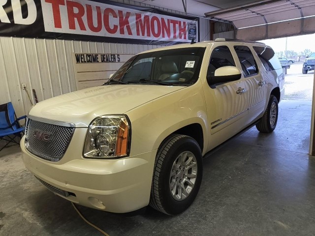 BUY GMC YUKON XL 2011 AWD 4DR 1500 DENALI, E-AUCTION AUTOS