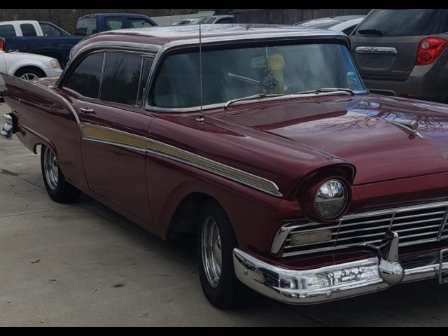 BUY FORD FAIRLANE 1957, E-AUCTION AUTOS
