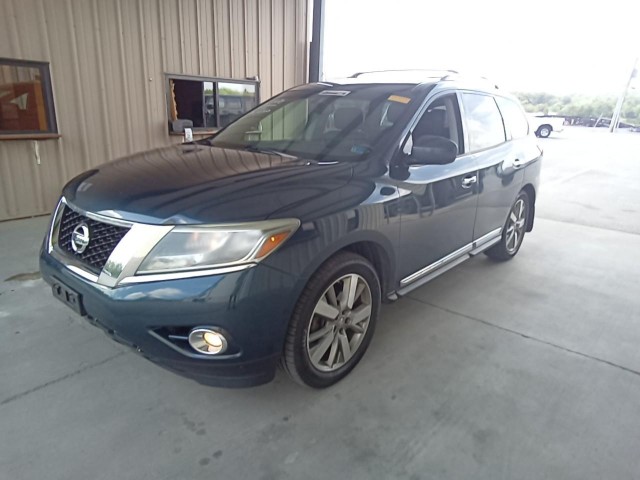 BUY NISSAN PATHFINDER 2016, E-AUCTION AUTOS